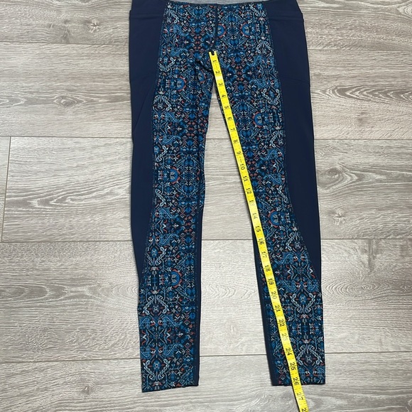 NWOT Athleta High Rise Chaturanga Tight Leggings Tapestry S - Picture 11 of 16